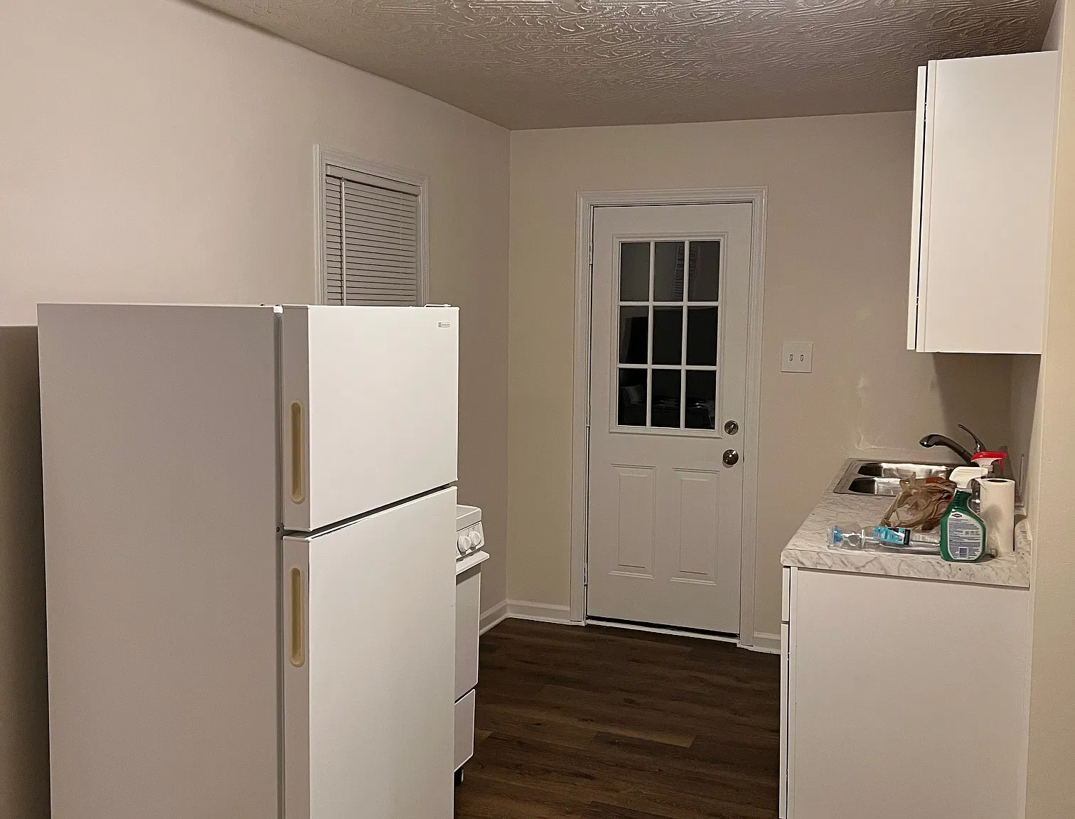2 bed, 700 sqft, $1,200 — Photo 4