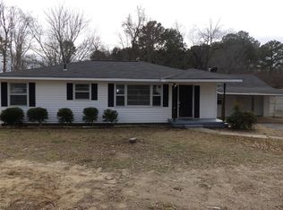 604 Shoal Creek Rd, Arab, AL 35016