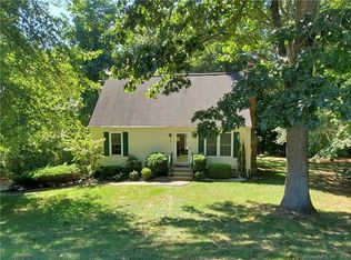 26 Buttonhook Dr, Portland, CT 06480