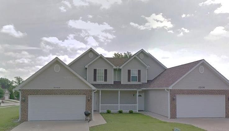 Immaculately maintained 3 bedroom, 2 full bath town home.