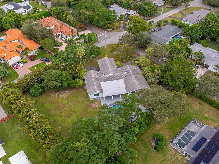 13401 SW 83rd Ave — Photo 72