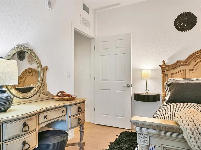 5558 Palmer Cir #101 — Photo 23
