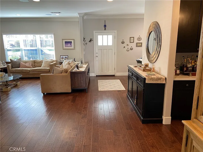 4470 Stansbury Ave — Photo 28