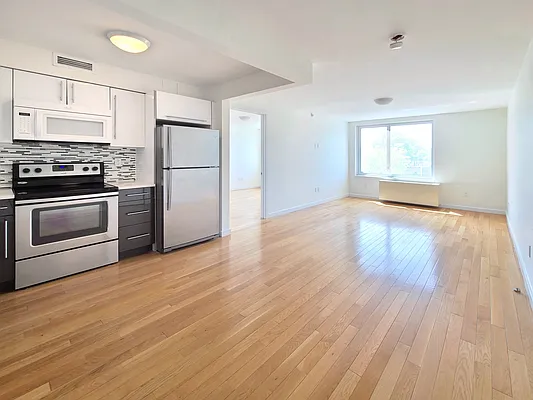 Rented by Modern Spaces | media 10