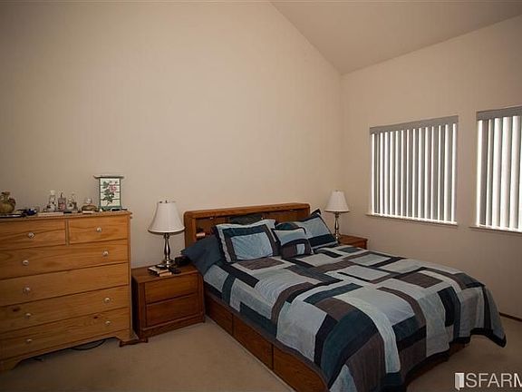 4th image of 775 Mountain View Dr APT 2
