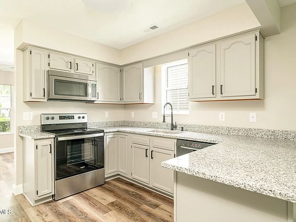 4th image of 920 Brittany Deanne Ln #920