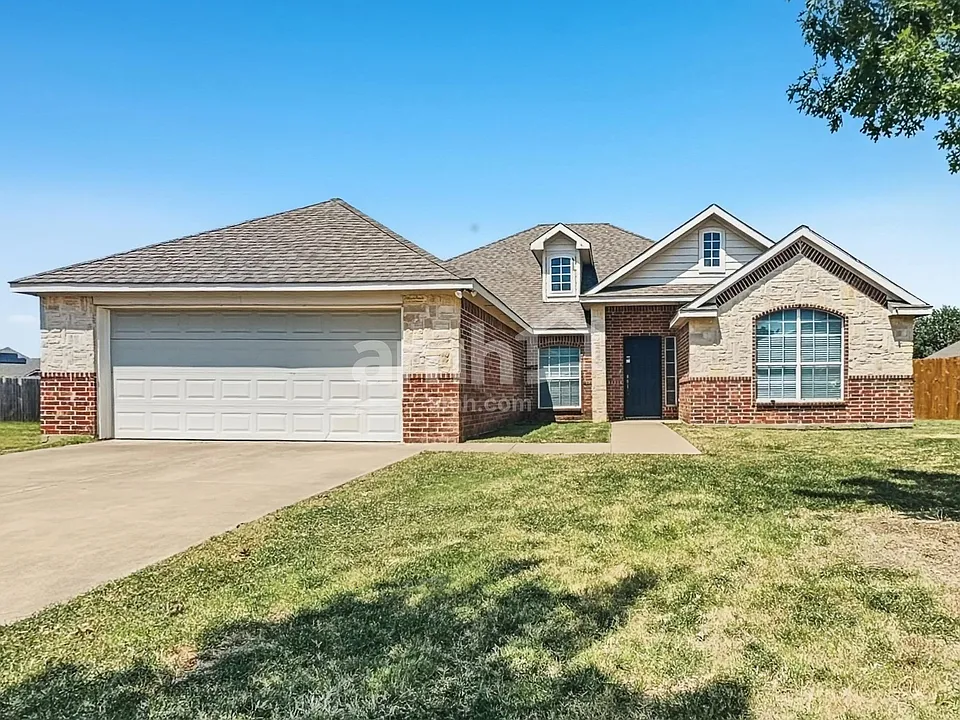 520 Castlebrook Ct