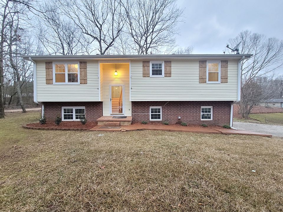 2nd image of 45 Chandler Dr