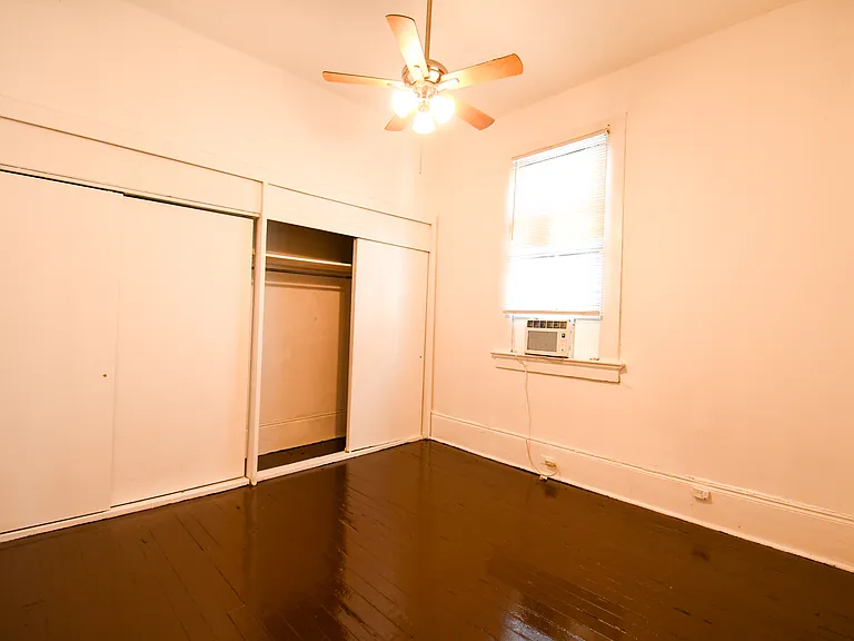 1812 Dante St — Photo 9