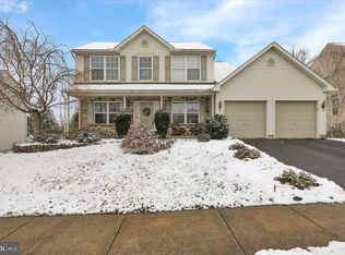 334 Mountain Blvd, Wernersville, PA 19565