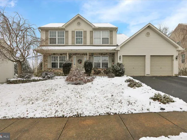 334 Mountain Blvd, Wernersville, PA 19565