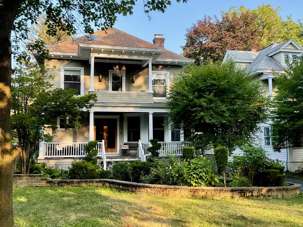121 Manning Blvd, Albany, NY 12203