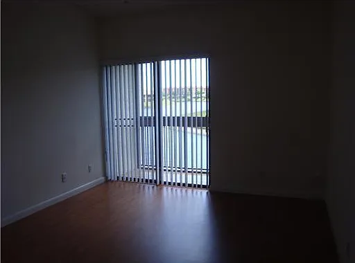 2 bed, 2.0 bath, 1100 sqft, $2,100 — Photo 4