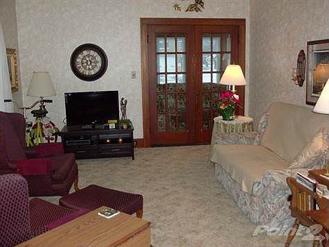 Living Room w/French doors to porch