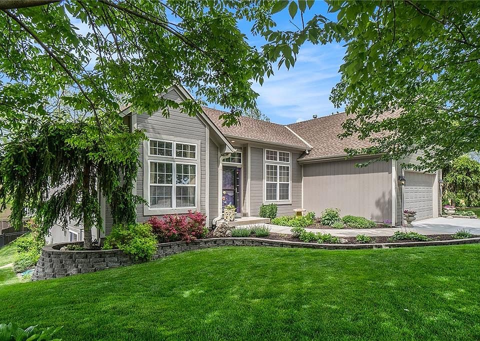 2324 SW Hawk View Rd, Lees Summit, MO 64082 Zillow