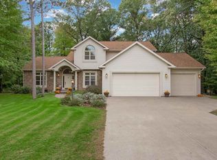 1816 Halstad Dr, Stevens Point, WI 54482