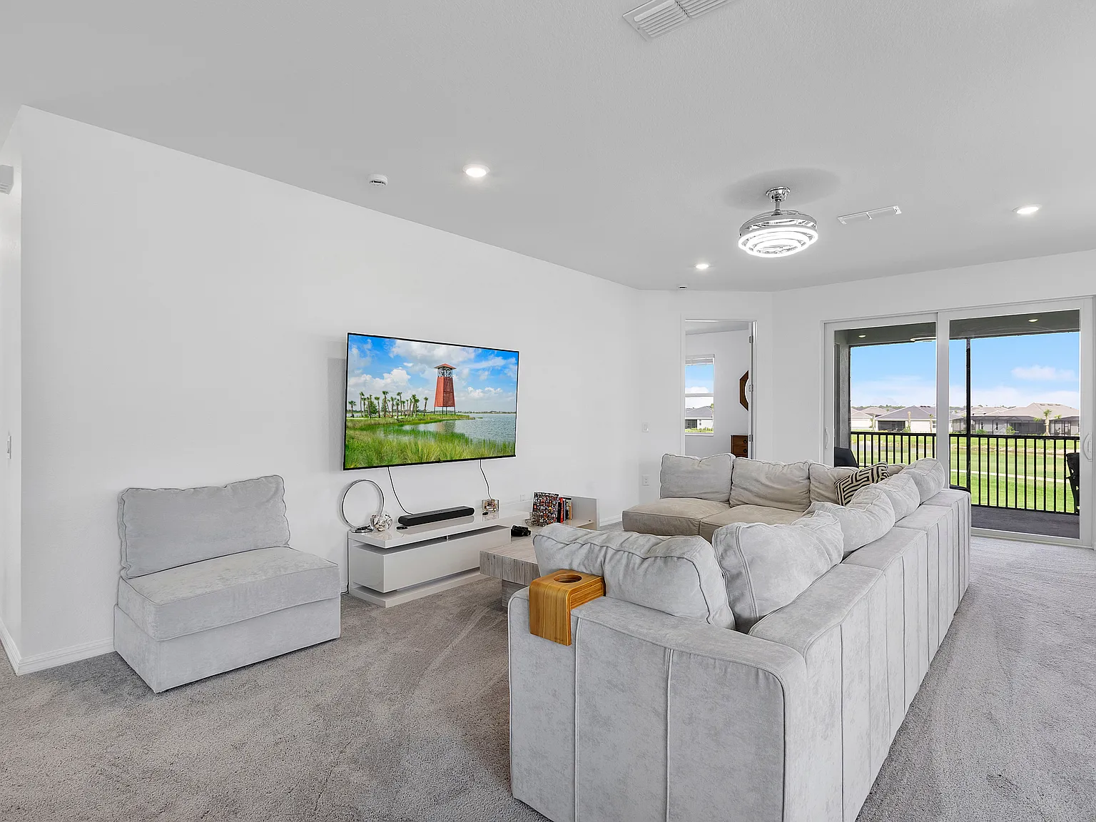 3 bed, 2110 sqft, $5,000 — Photo 4