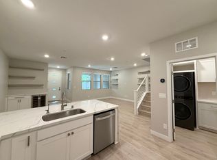 511 Fairview Hills St, Las Vegas, NV 89138