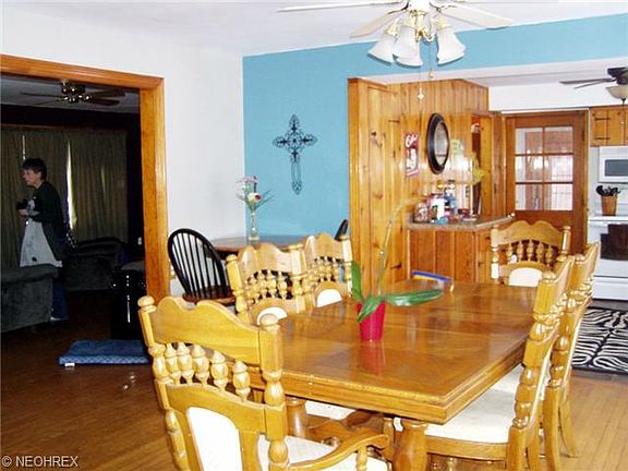 5th image of 4 Orchard Ln
