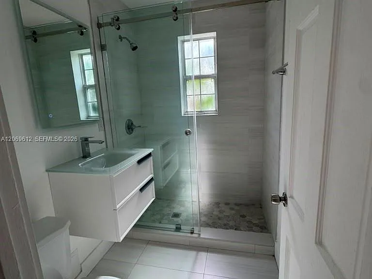 15 Sidonia Ave #3 — Photo 20