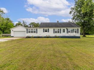 409 W Division St, Demotte, IN 46310