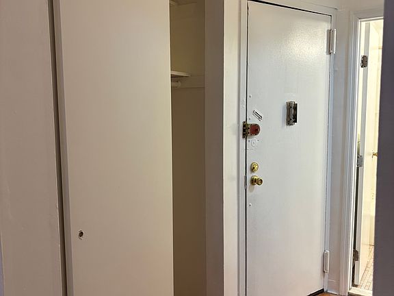 5th image of 306 E 93rd St APT 1C