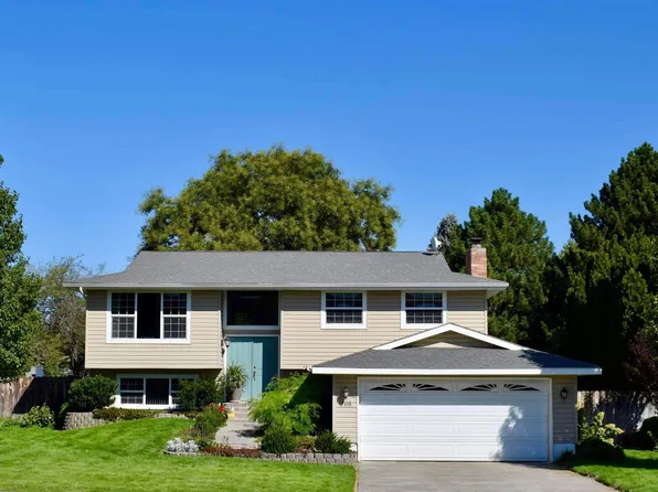 708 W 49th Ave, Kennewick, WA 99337