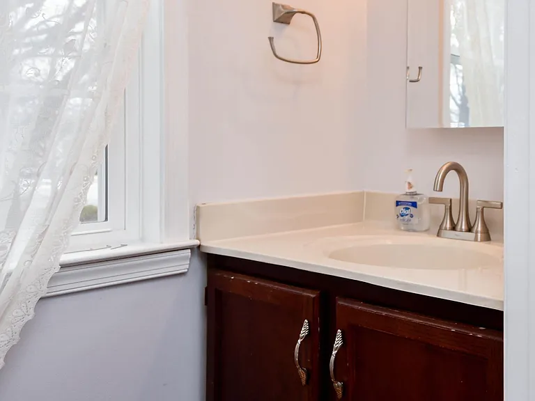 156 Barnsfield Ct — Photo 9