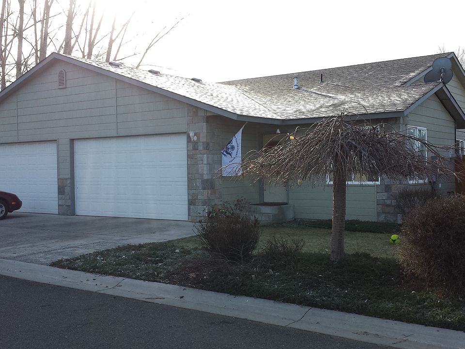 2nd image of 1303 S 75th Ave