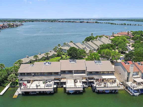 2nd image of Island Dr Unit B