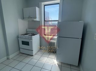 119 60th St #21N, West New York, NJ 07093