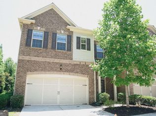 105 Newcomb Ct, Sandy Springs, GA 30328