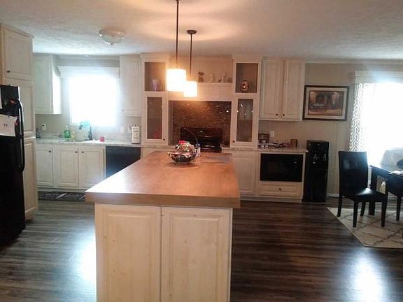 2nd image of 8 San Carlos St