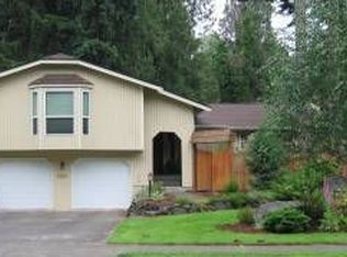 2310 Manorwood Dr, Puyallup, WA 98374