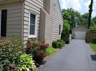 616 Appletree Ln, Lexington, KY 40505