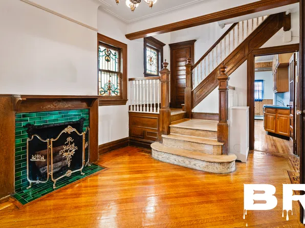 681 Argyle Road image 6 of 25