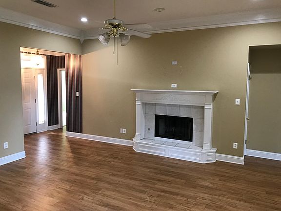 2nd image of 9121 Coral Bells Ct