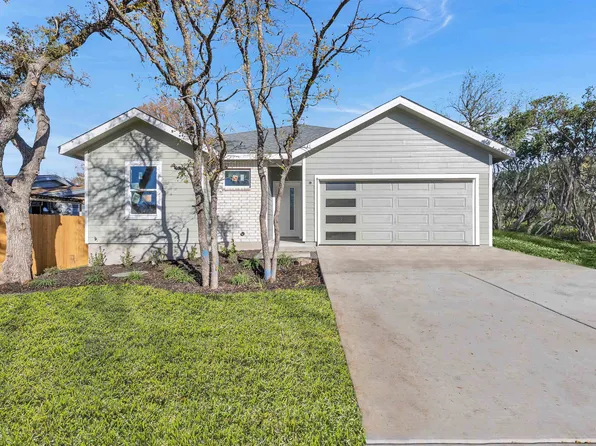 1523 Sioux Trl, Kingsland, TX 78639