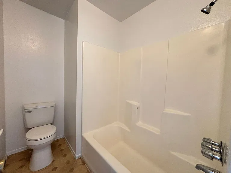 38729 11th St E #3 — Photo 32