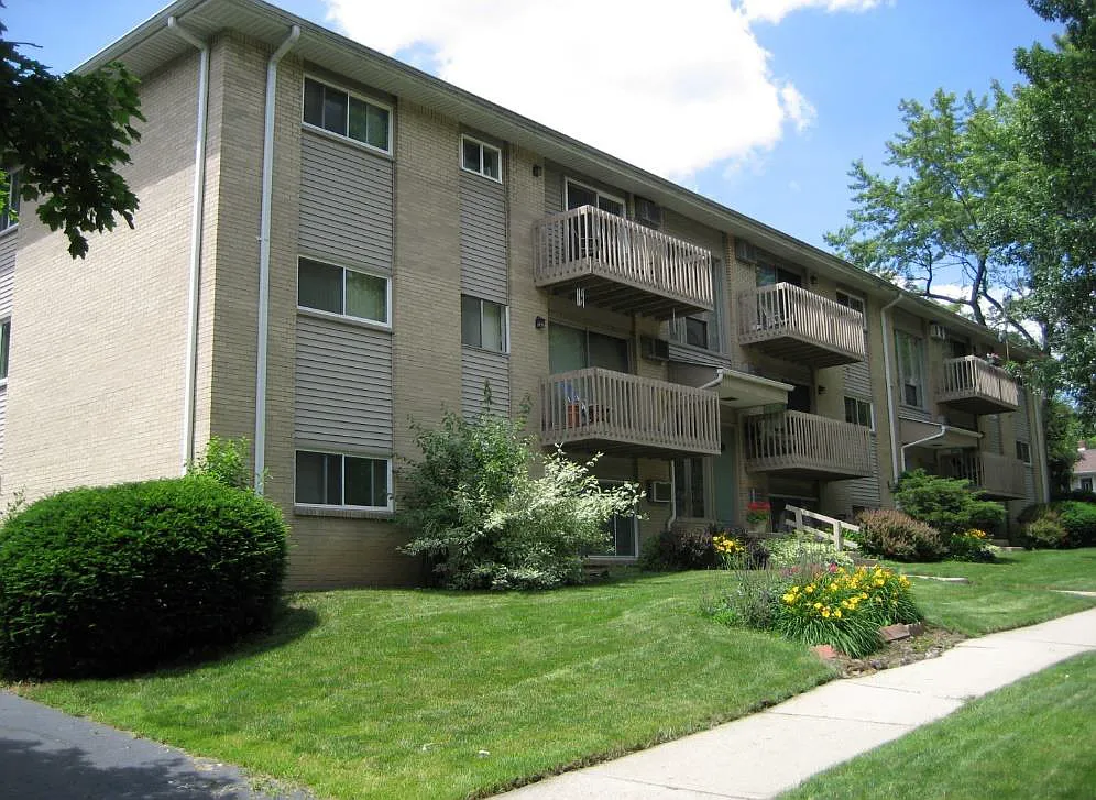 1 bed, 725 sqft, $895 — Photo 1
