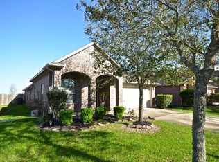 9535 Silver Ridge Dr, Rosharon, TX 77583