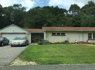 928 Sykes Ln, Williamstown, NJ 08094