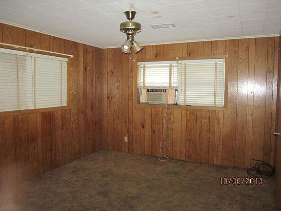 4th image of 2149 Neches Ave