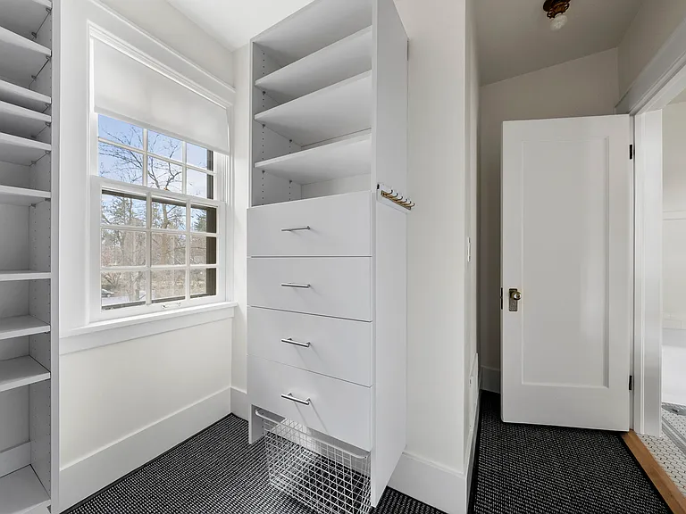2407 S Garfield St — Photo 25