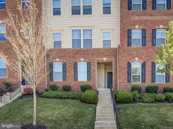 25894 Racing Sun Dr, Aldie, VA 20105