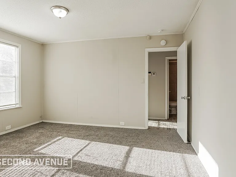 2908 Avenue I — Photo 16