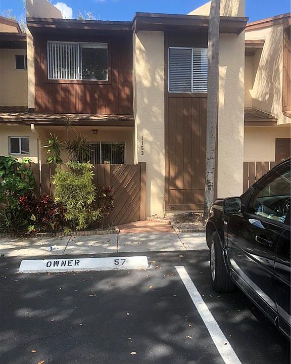 1st image of 1153 Hampton Blvd #1153