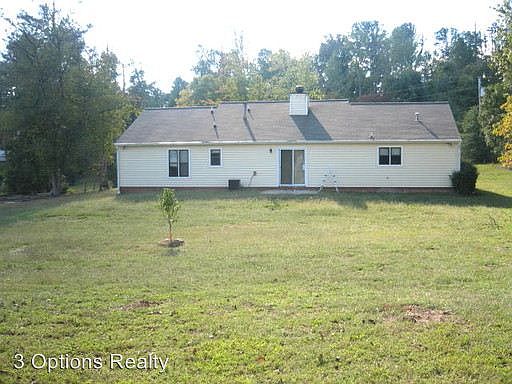 2nd image of 204 Regency Ln