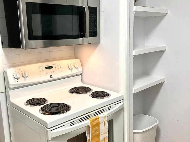 2325 Elliston Pl #206 — Photo 4