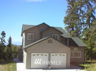 8053 S Cultus Bay Rd, Clinton, WA 98236